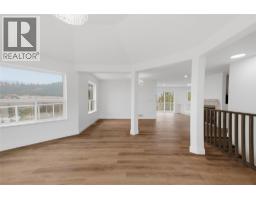 Full bathroom - 7035 Blackwell Road, Kamloops, BC V2C6V8 Photo 15
