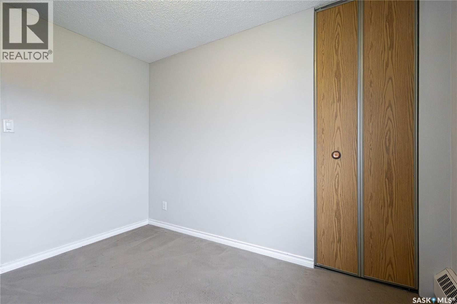#206 35 alport CRESCENT - 14