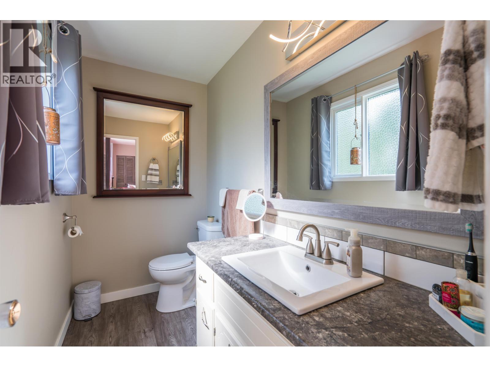 8723 BUNCE ROAD - 21