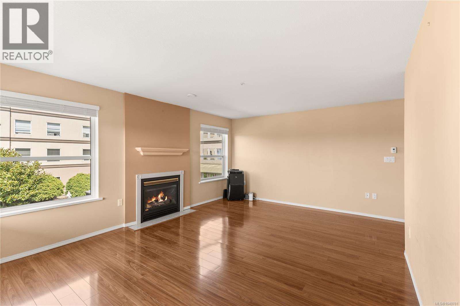 #207 280 Dogwood St S - Image 9