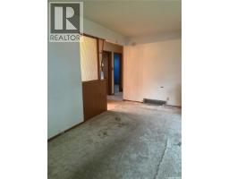2pc Bathroom - 322 Myrtle Avenue, Yorkton, SK S3N1R6 Photo 7