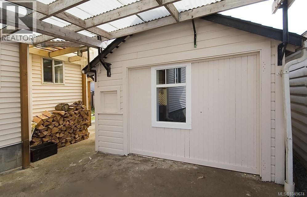2043 Milton St - 3