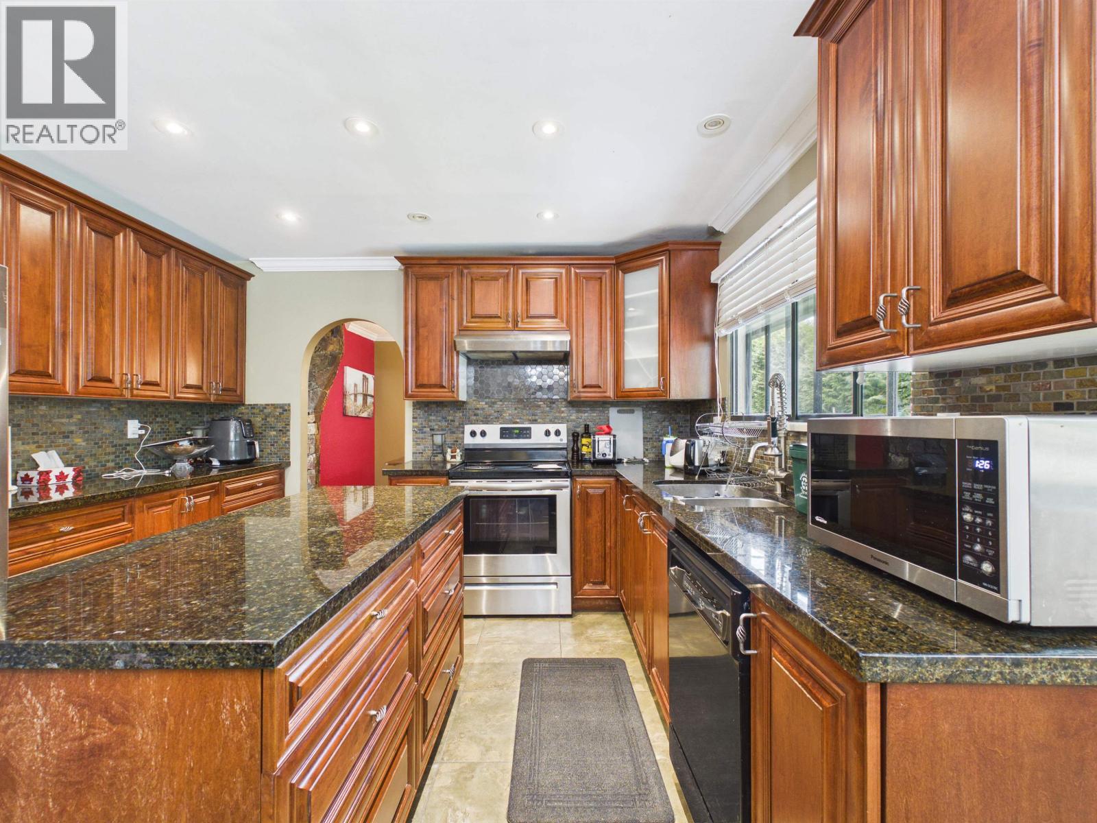 7730 STANLEY STREET, Burnaby — photo 8