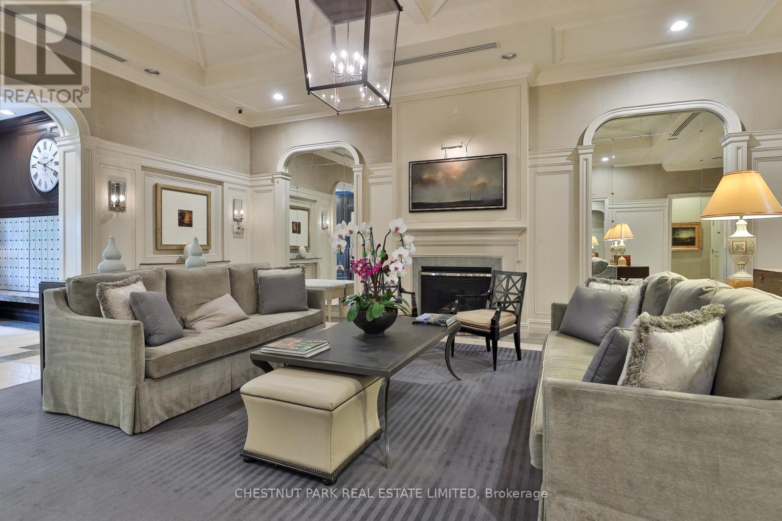 201 - 25 SCRIVENER SQUARE, Toronto (Rosedale-Moore Park) — photo 2