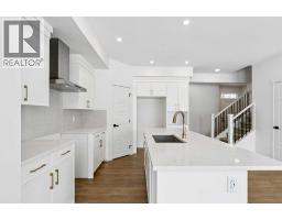 4pc Bathroom - 175 Herron Landing Ne, Calgary, AB T3P2R1 Photo 12