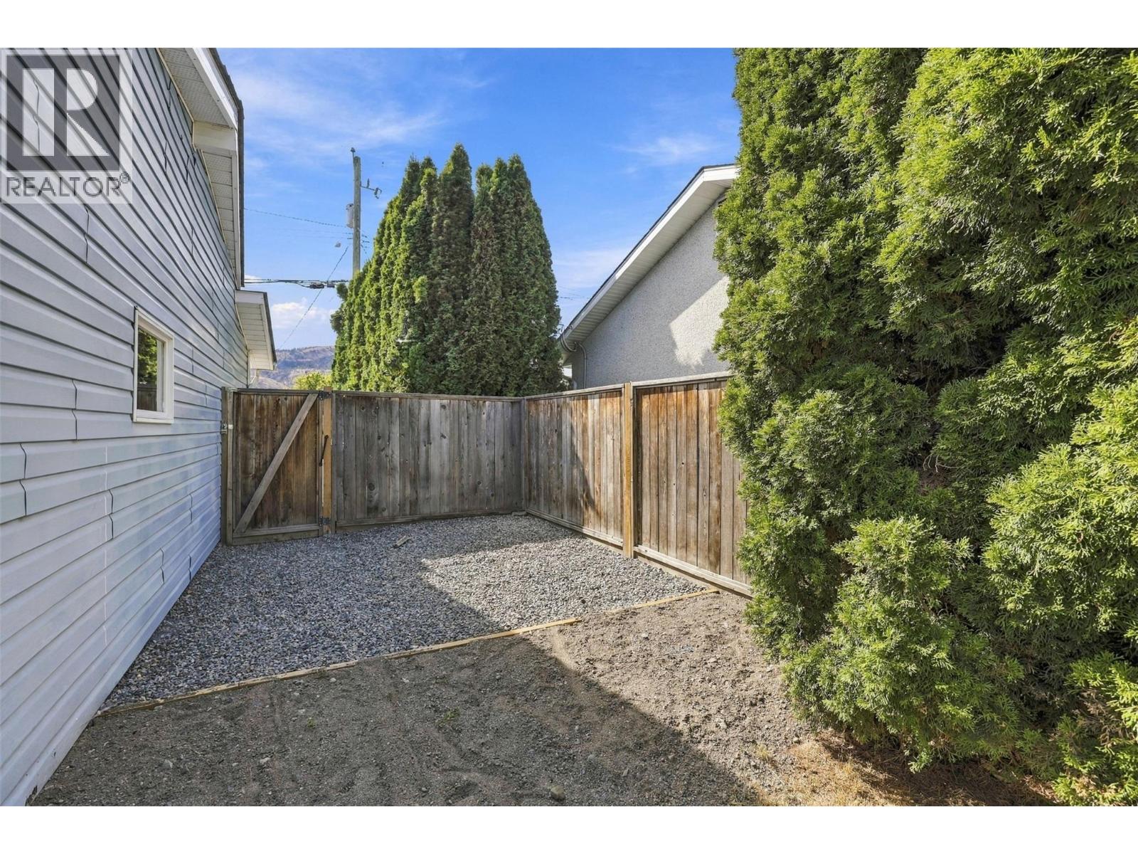 2366 GLENVIEW Avenue - Image 42