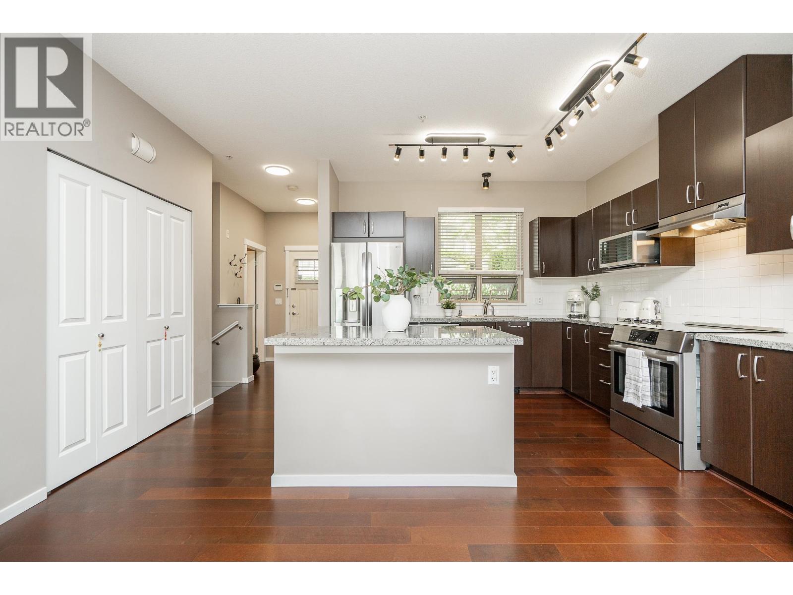 6 3138 DAYANEE SPRINGS BOULEVARD, Coquitlam — photo 3