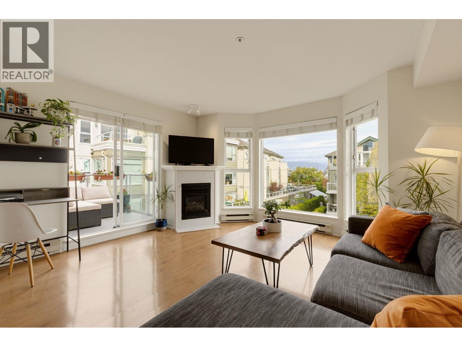 303 225 E 19TH AVENUE, Vancouver — photo 1