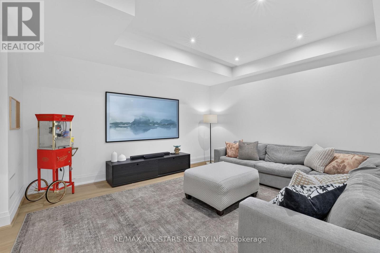 351 SOUTH STREET - Image 33