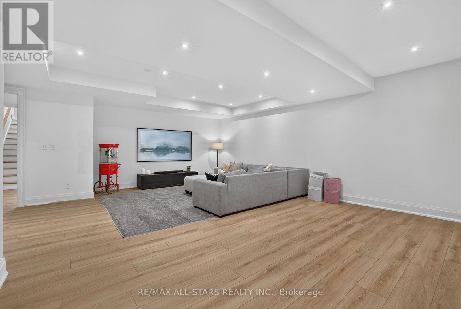 351 SOUTH STREET - Image 34