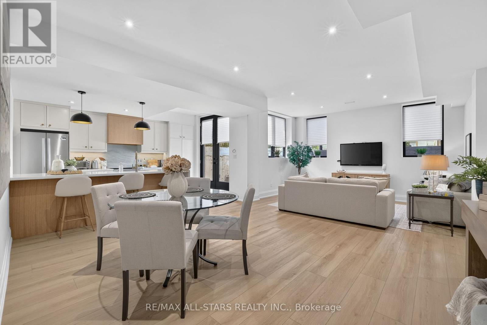 351 SOUTH STREET - Image 36