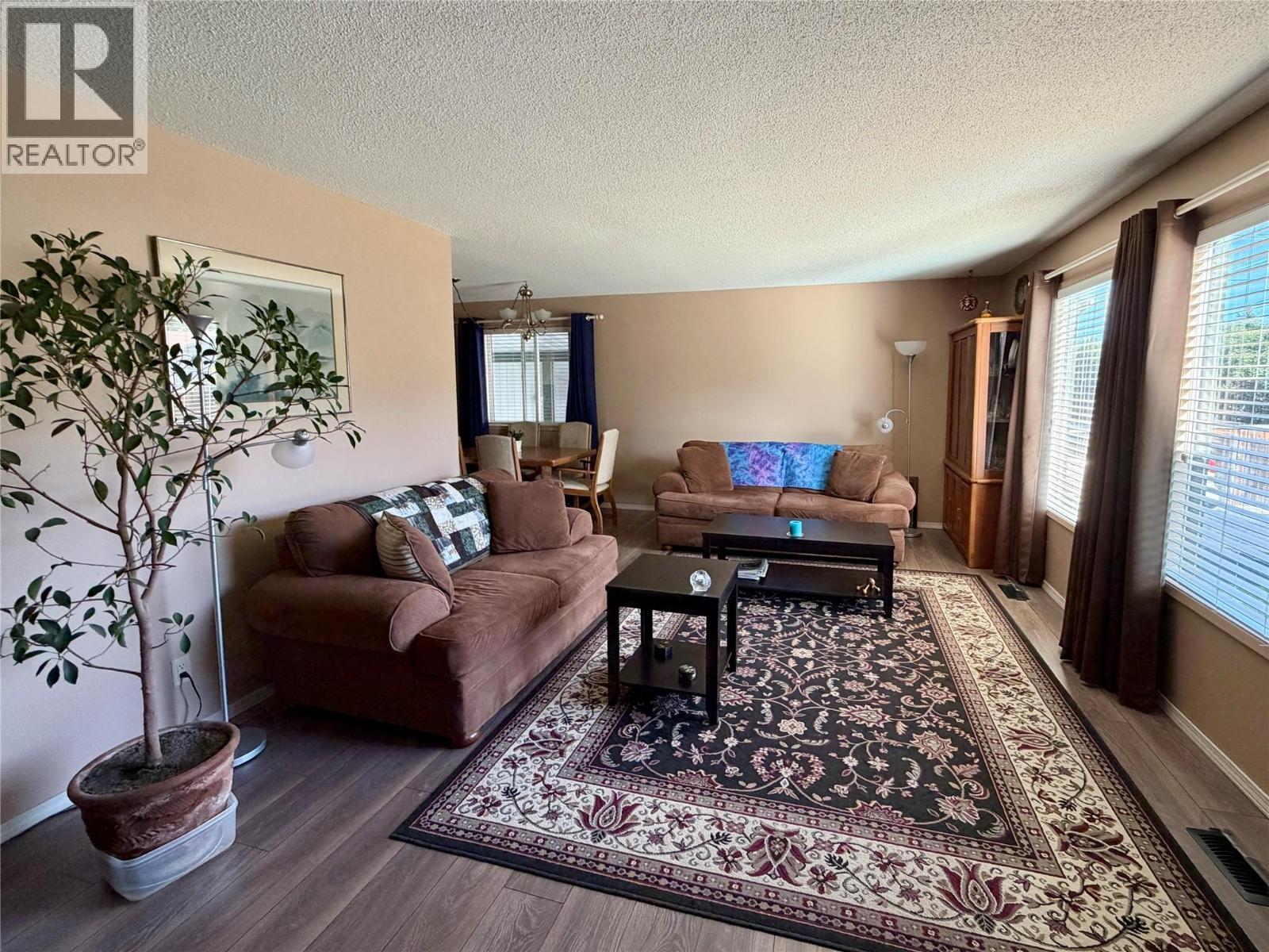 1623 Landsdowne Crescent - 11