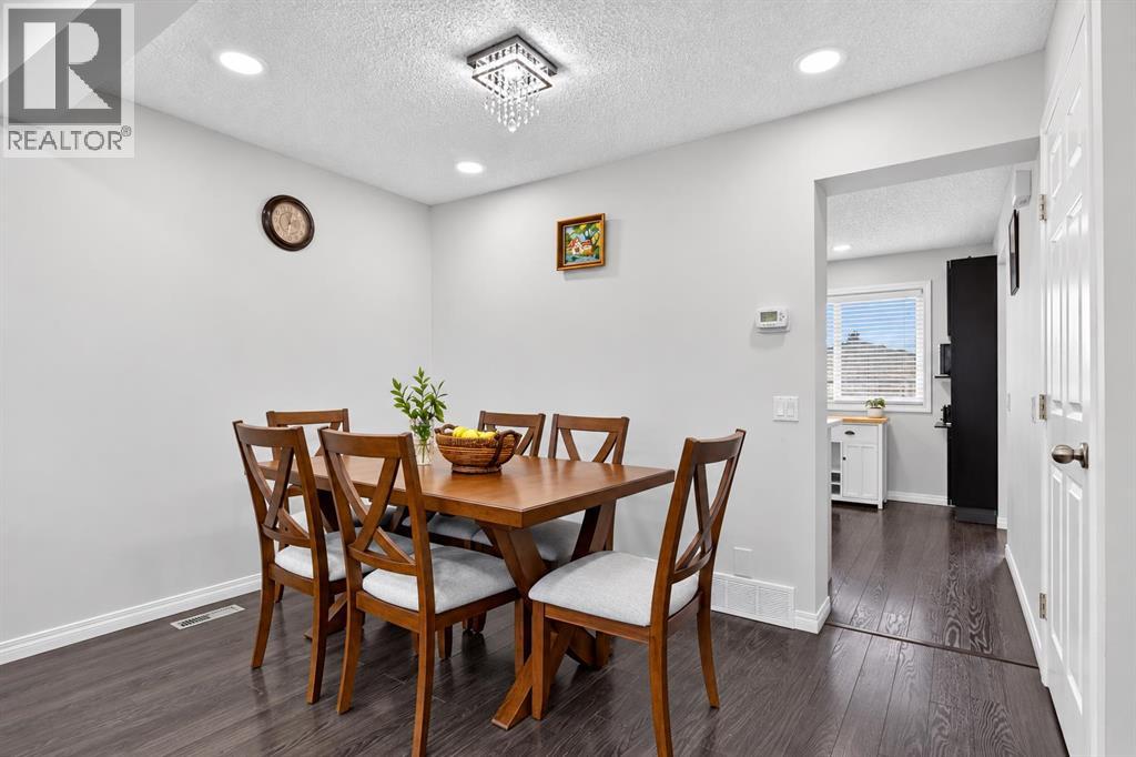 369 Falshire Drive NE - 10