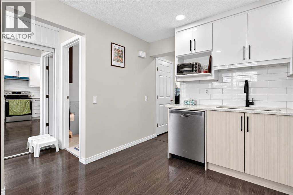 369 Falshire Drive NE - 15