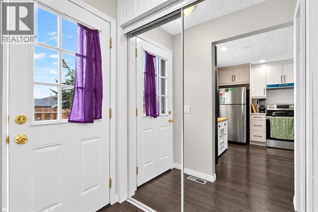 369 Falshire Drive NE - 16