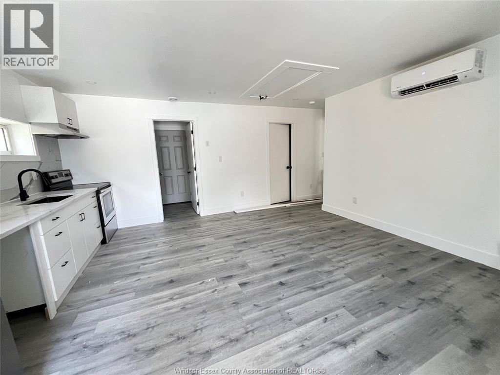2505 ASKIN Unit# 3, Windsor — photo 2