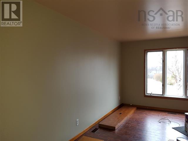 72 Greendale Court, Timberlea — photo 9