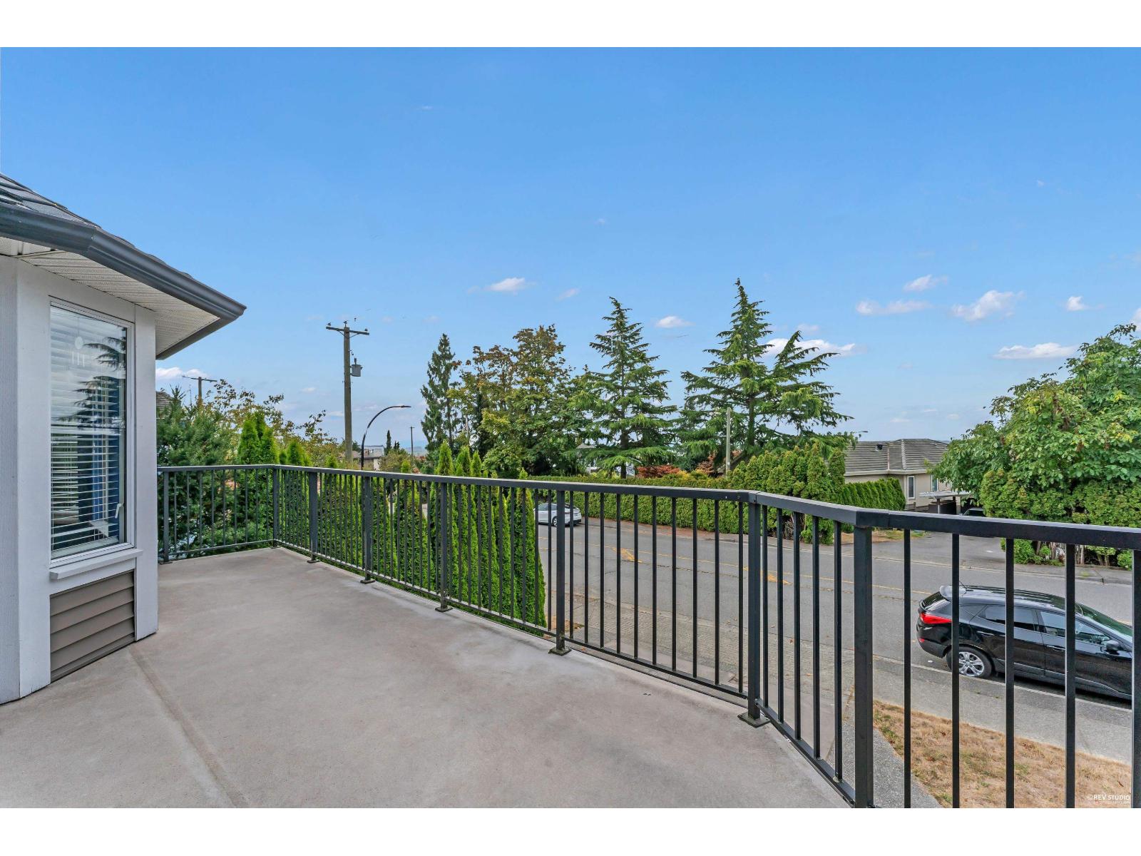 15555 BUENA VISTA AVENUE, White Rock