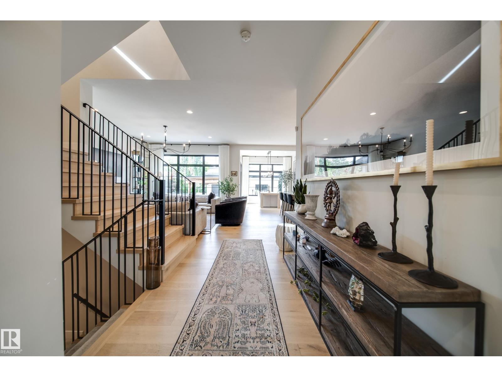 10228 130 ST NW - 11