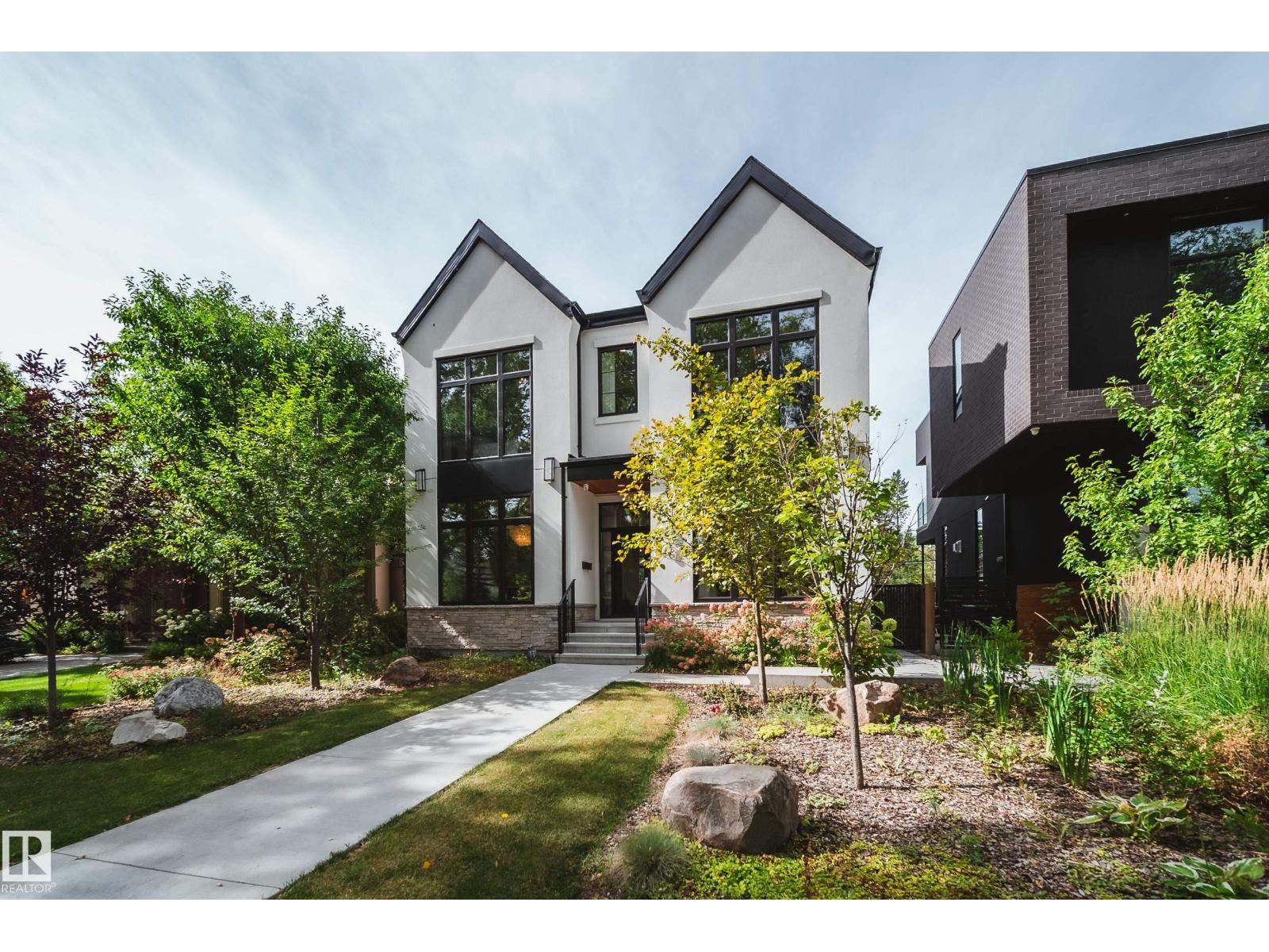10228 130 ST NW - 3