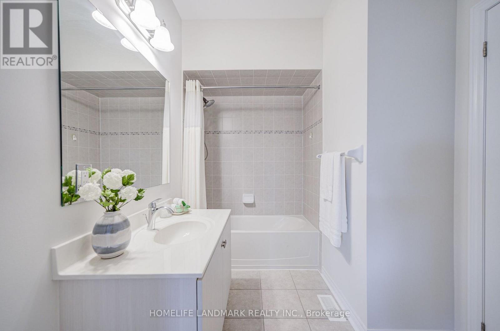 95 HOEY CRESCENT - Image 36