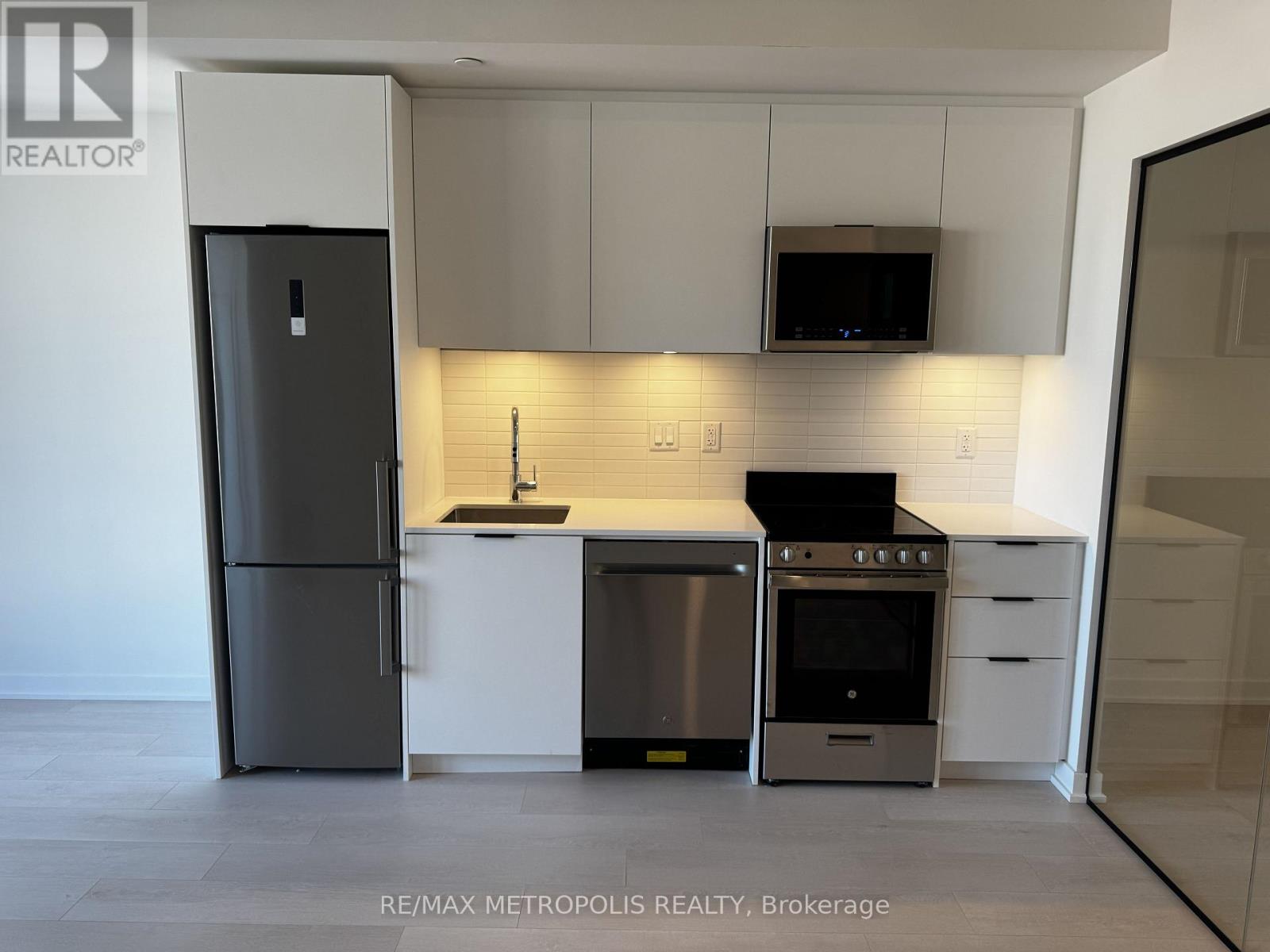 407 - 1 VINE AVENUE, Toronto (Junction Area) — photo 4