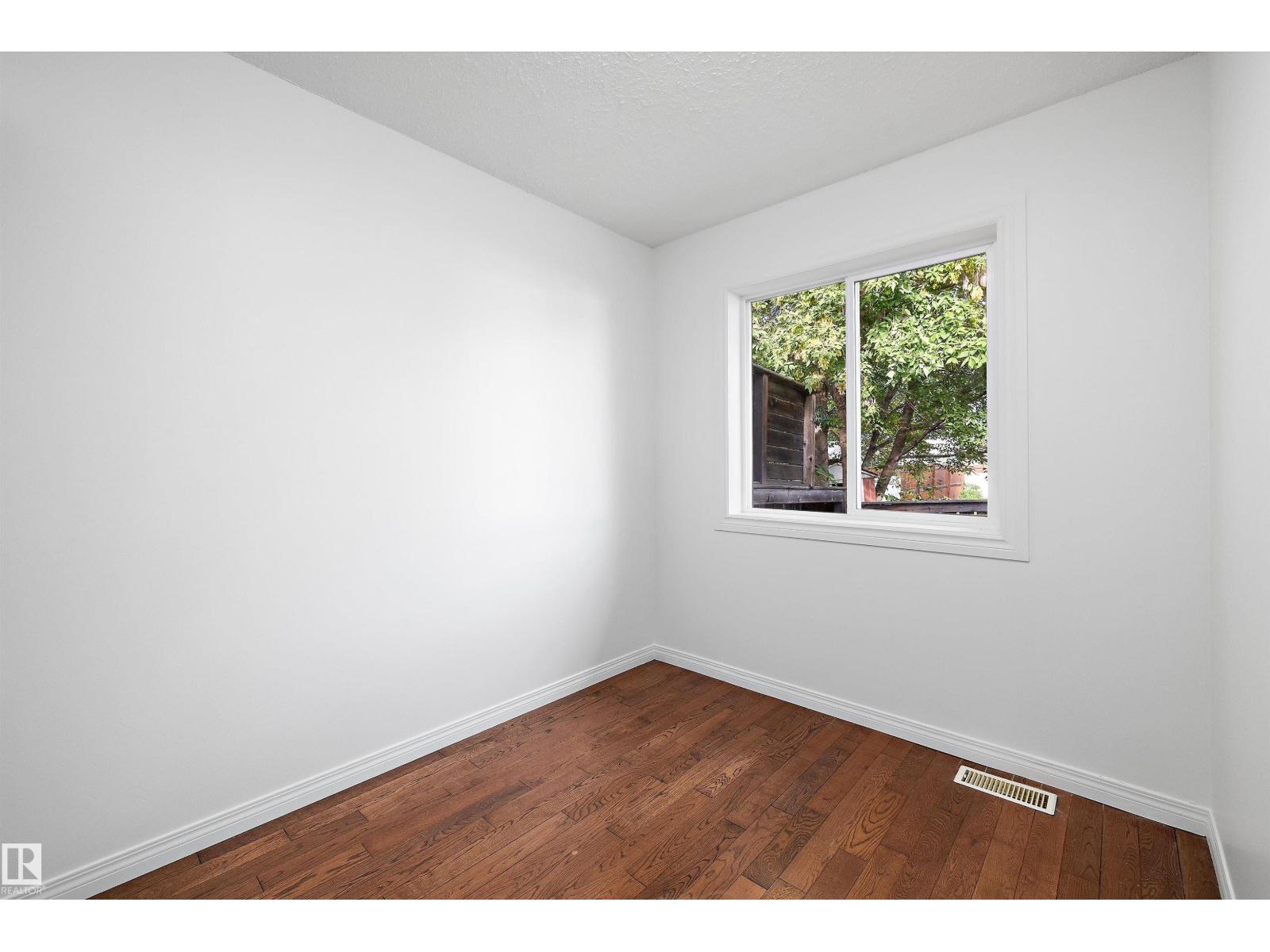 10011 105 ST - Image 19
