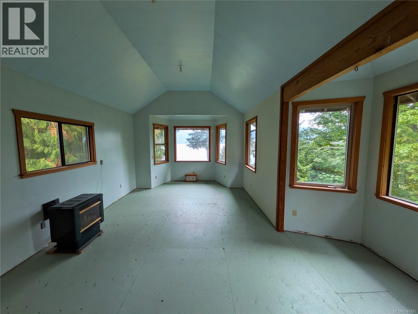 9 Mine Rd, Lasqueti Island — photo 6