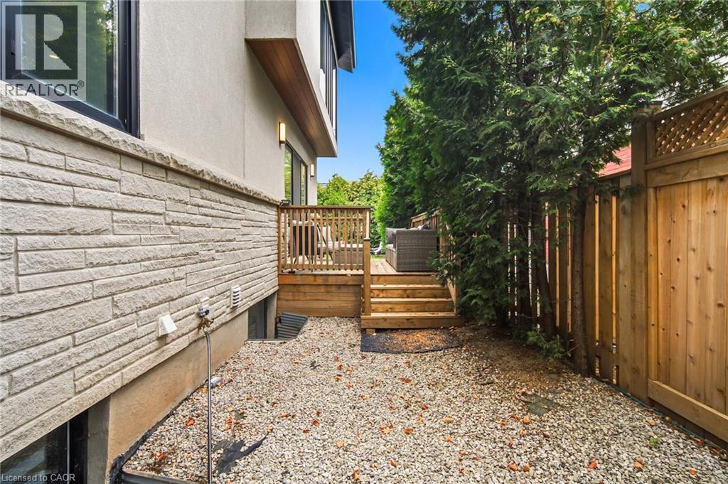 1526 BRIDGE Road - 43
