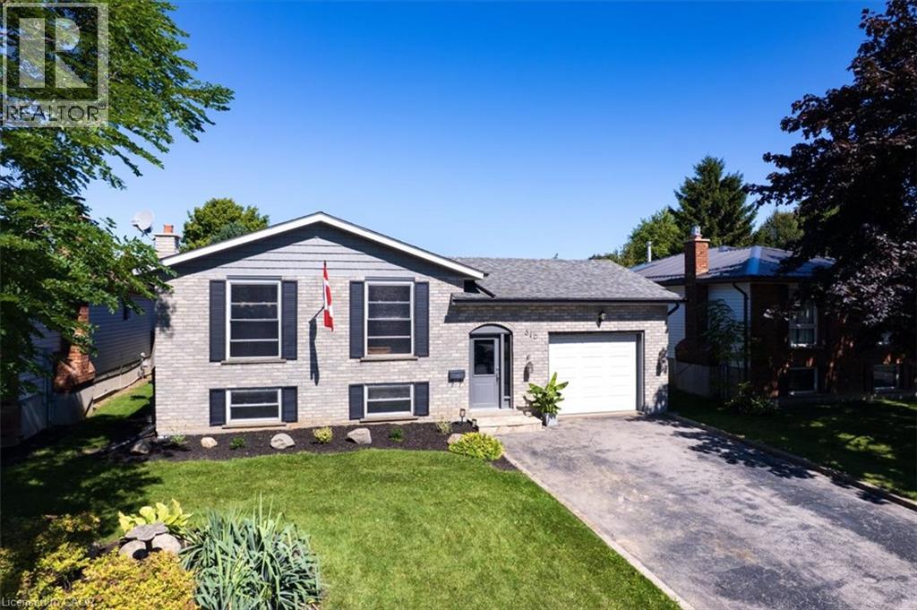 310 DOVER Avenue, Port Dover