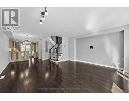 370 Doak Lane, Newmarket, ON L3Y0A8 Photo 12