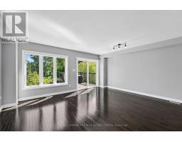 370 Doak Lane, Newmarket, ON L3Y0A8 Photo 11
