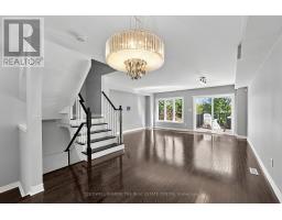 370 Doak Lane, Newmarket, ON L3Y0A8 Photo 8