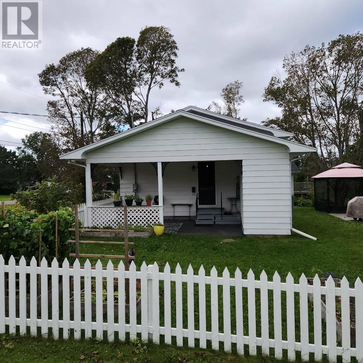 41 Penny Lane - Image 42