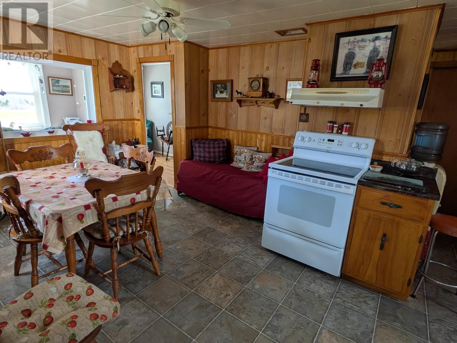 1223 Highway 223, Estmere — photo 8
