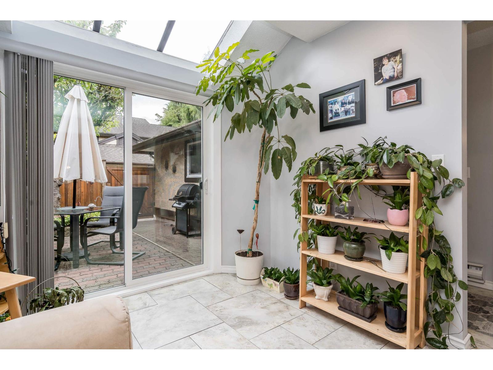 10 34755 OLD YALE ROAD, Abbotsford