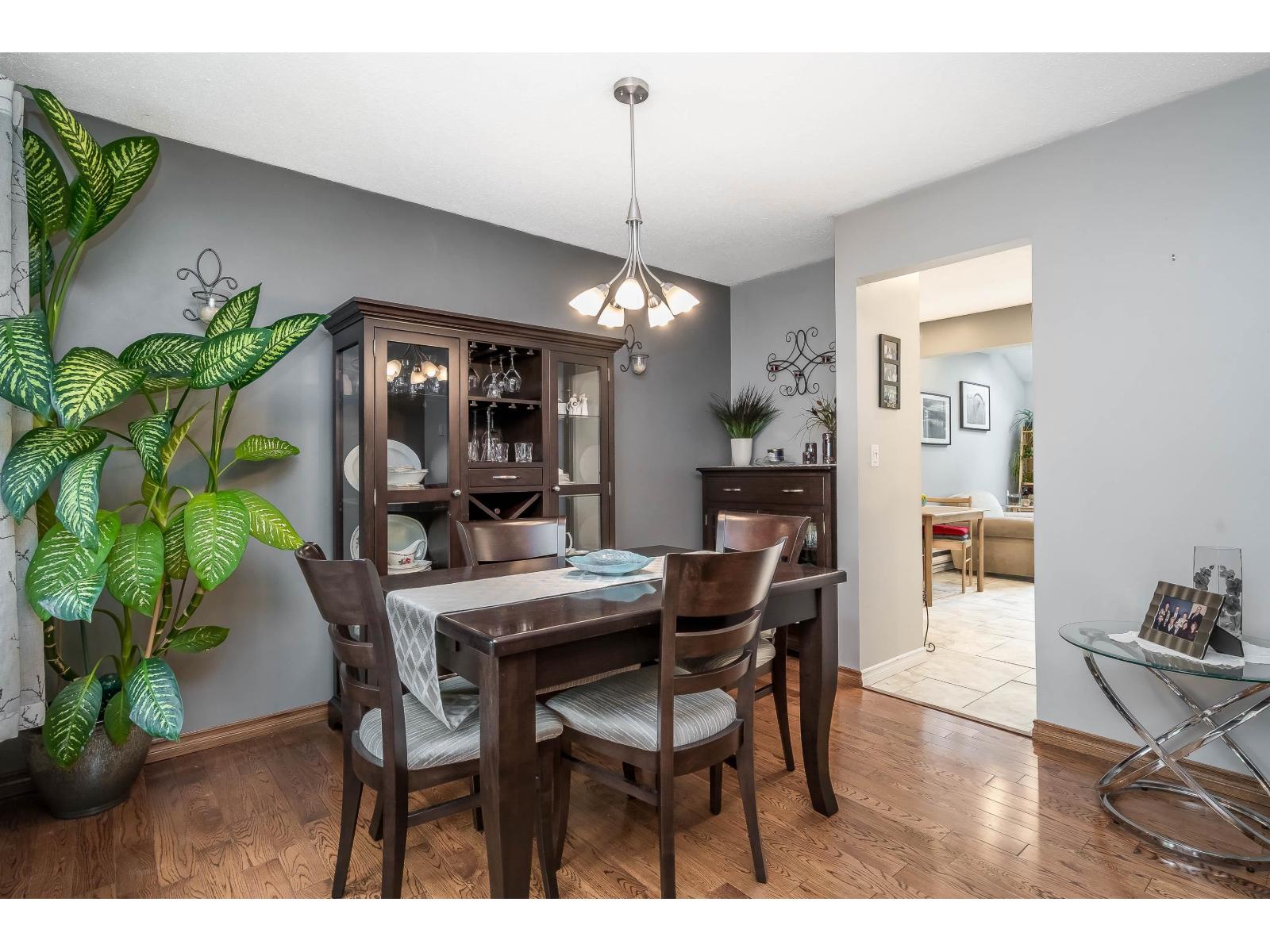 10 34755 OLD YALE ROAD, Abbotsford