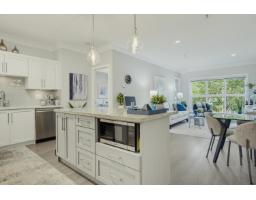 209 20630 Douglas Crescent, Langley, BC V3A4B8 Photo 6