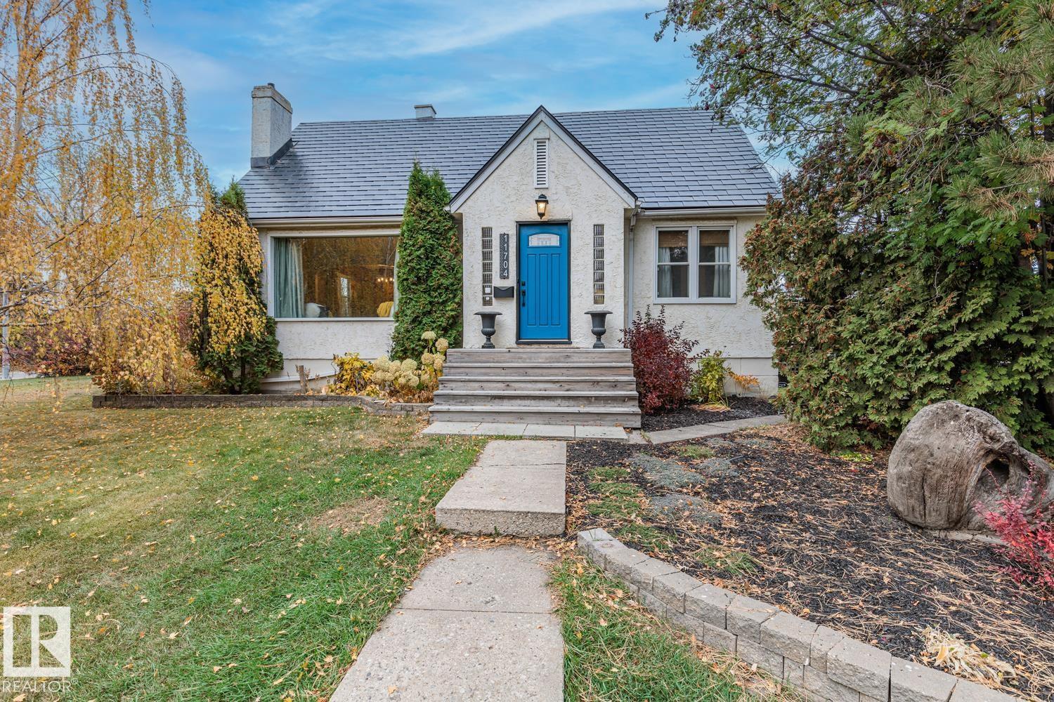 11704 110A AV NW, Edmonton, Alberta, T5H1K8