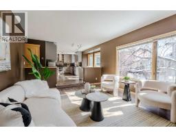 135 Canterbury Court SW - photo 13