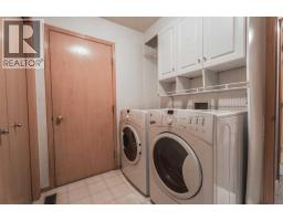 135 Canterbury Court SW - photo 17