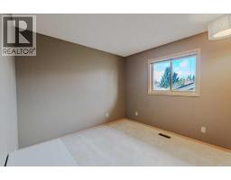135 Canterbury Court SW - photo 28
