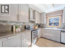 135 Canterbury Court SW - photo 10