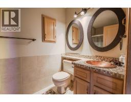 135 Canterbury Court SW - photo 32