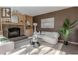 135 Canterbury Court SW - photo 15