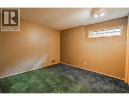 135 Canterbury Court SW - photo 40