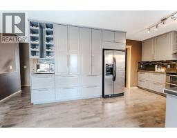 135 Canterbury Court SW - photo 8
