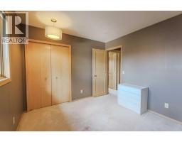 135 Canterbury Court SW - photo 29