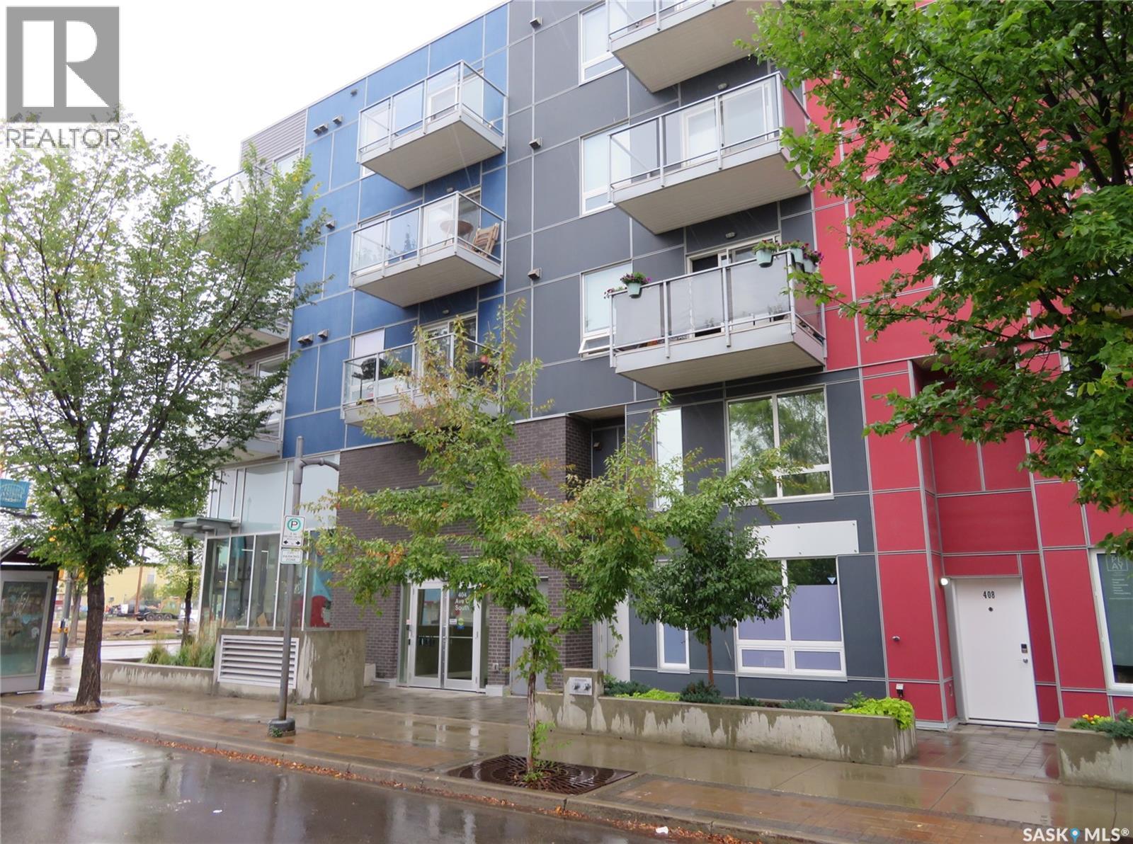 404 404 C AVENUE S, Saskatoon — photo 1