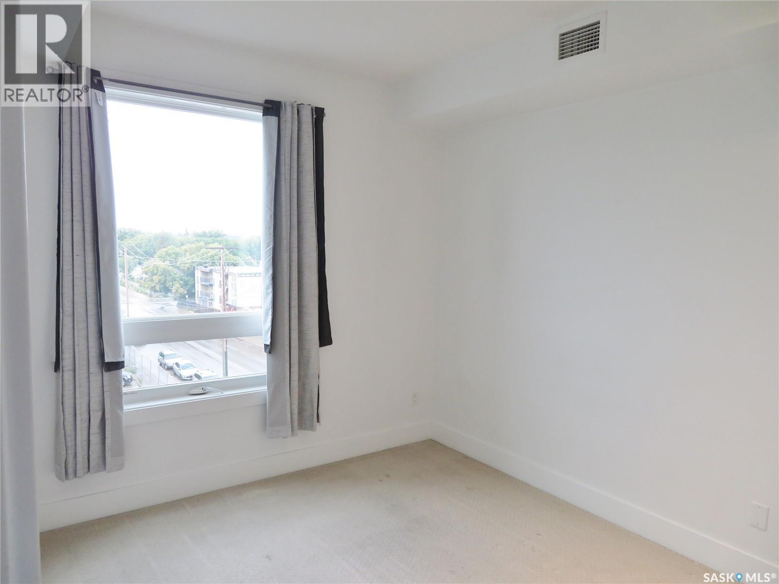 404 404 C AVENUE S, Saskatoon — photo 8